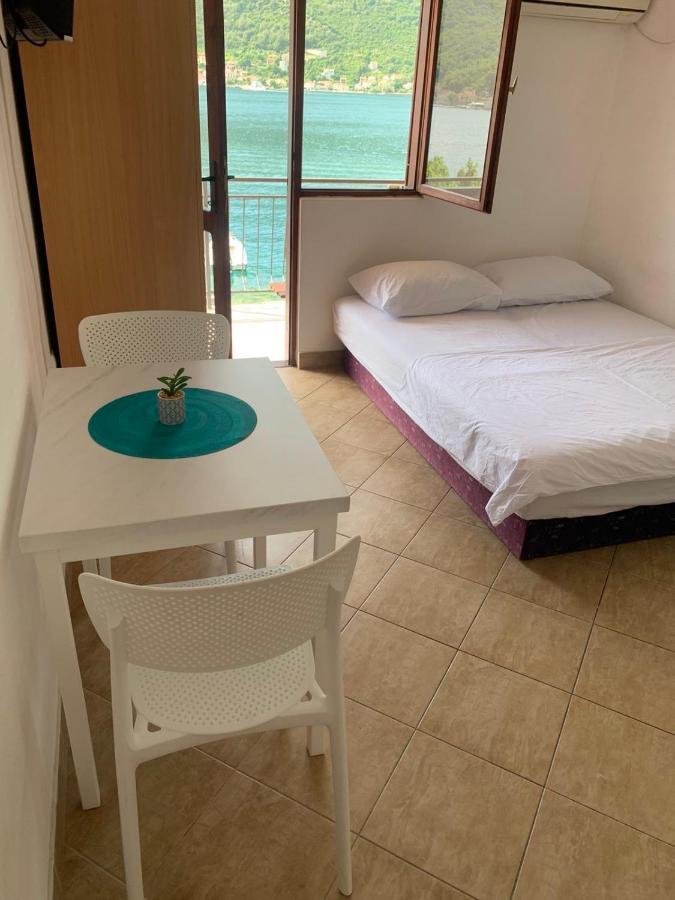 Apartmani Ivana ติวัต ภายนอก รูปภาพ