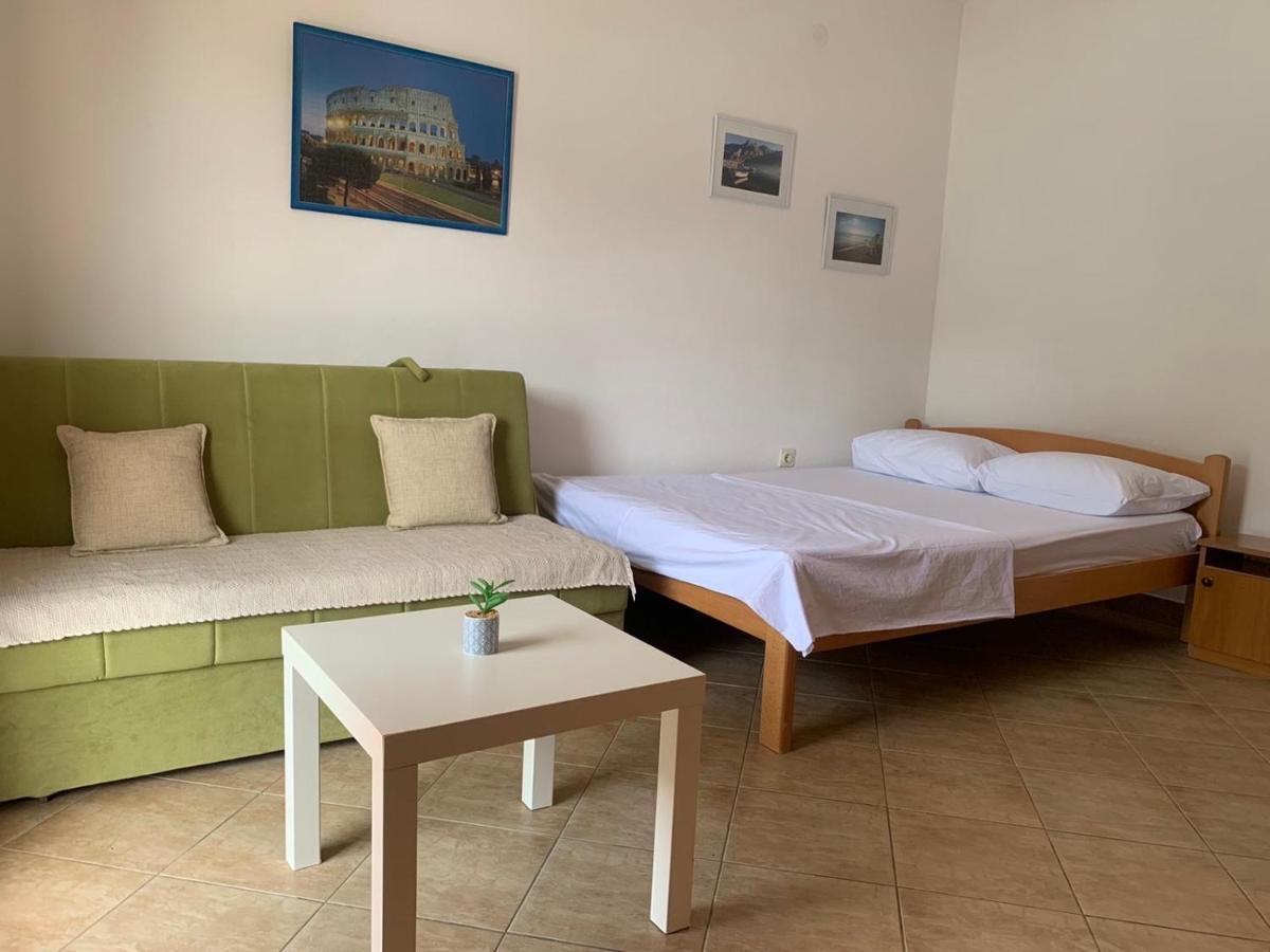 Apartmani Ivana ติวัต ภายนอก รูปภาพ