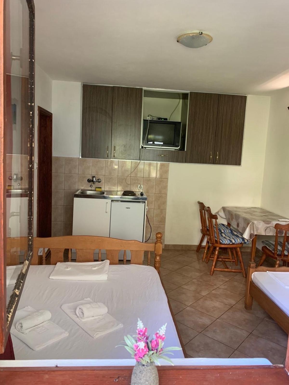 Apartmani Ivana ติวัต ภายนอก รูปภาพ