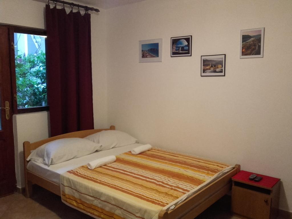 Apartmani Ivana ติวัต ภายนอก รูปภาพ
